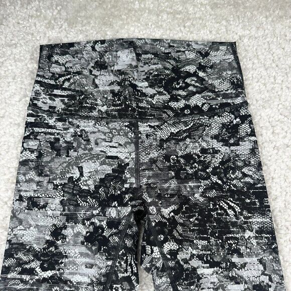 Lululemon Wunder Under High Rise Cropped Legging Masked Lace Starlight Black - Picture 6 of 13